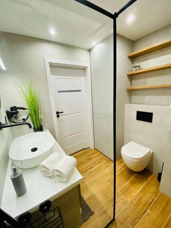 Nadmotlawie Apartments Gdansk Old Town Riverview المظهر الخارجي الصورة