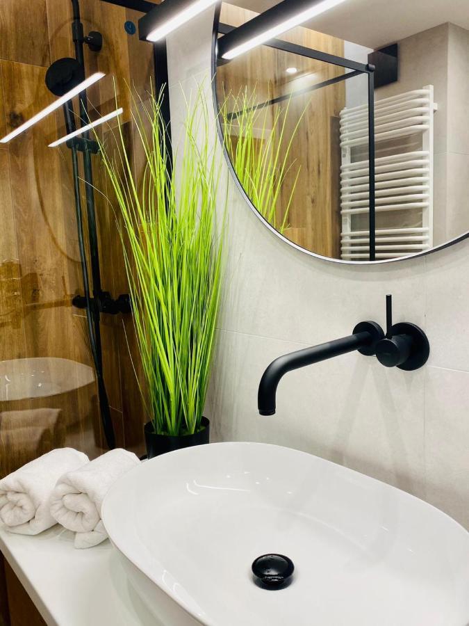 Nadmotlawie Apartments Gdansk Old Town Riverview المظهر الخارجي الصورة